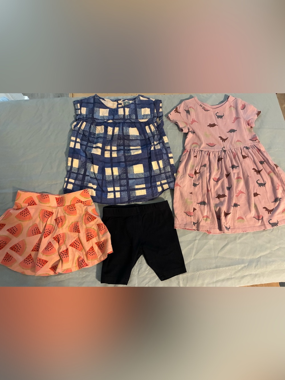 Girl’s 4/5 Clothes Bundle - Picture 2 of 6